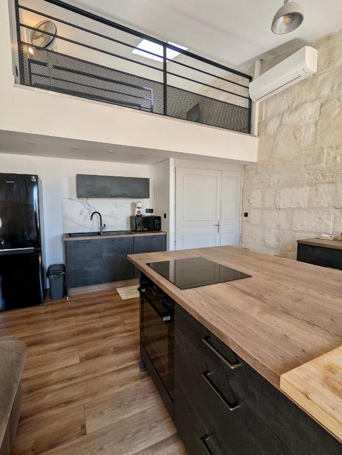 Loft Spacieux Au Coeur Des Remparts D'Aigues-Mortes Exterior photo